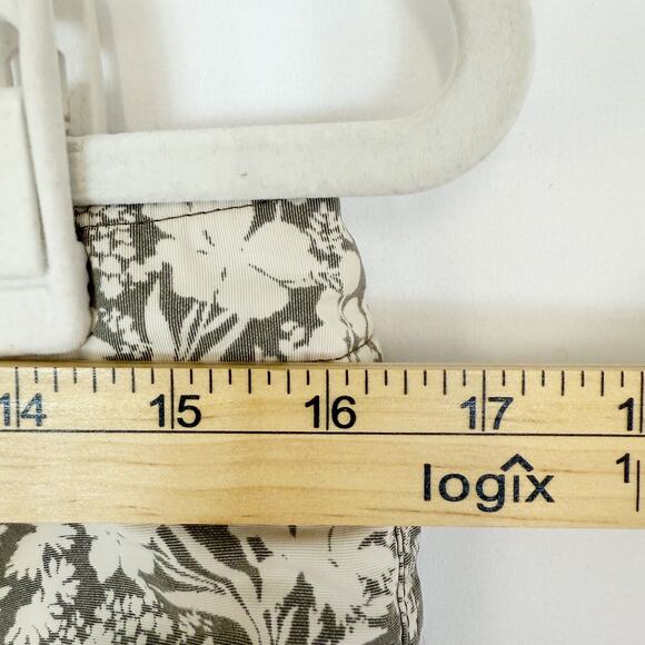 Patagonia Men's Wavefarer Board Shorts Tan Cream Floral Size 33 Swim Beach Pool - Picture 10 of 12